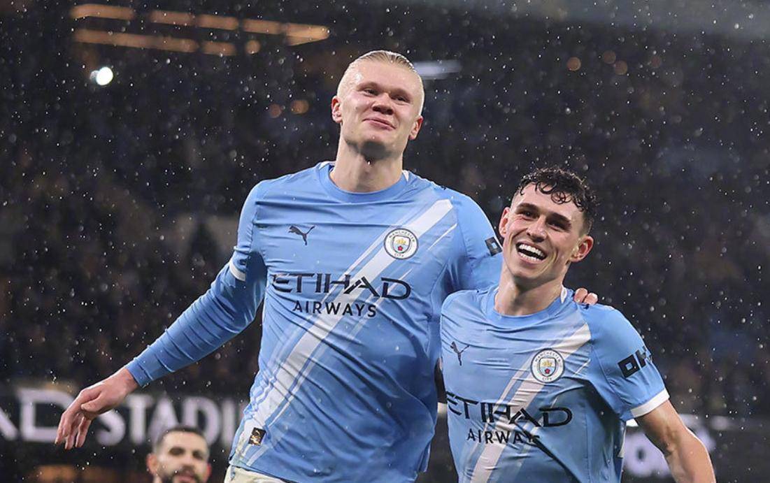 足坛一夜动态：曼城20连胜刷爆纪录，拜仁重返四强，利物浦破不败金身